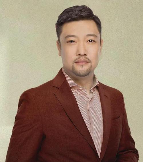 新澳门2025天天开好彩和演员贾冰瘦到脱相与演员贾冰瘦到脱相了吗